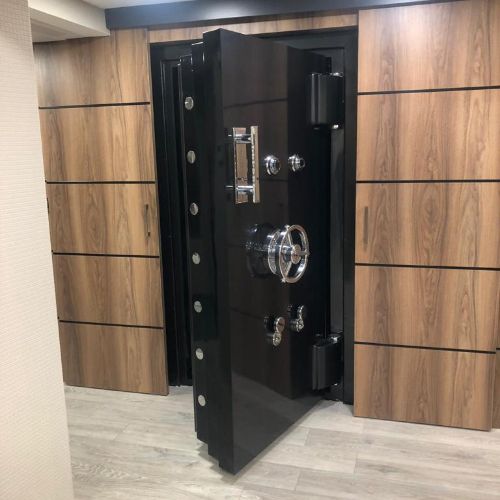 VAULT DOOR & SAFE ROOM 